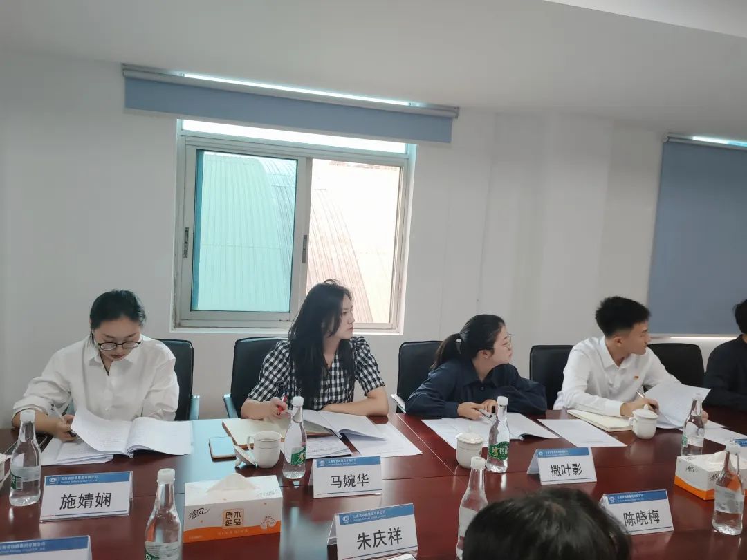 集團到公司開展規(guī)范化建設示范黨支部遴選檢查2.jpg